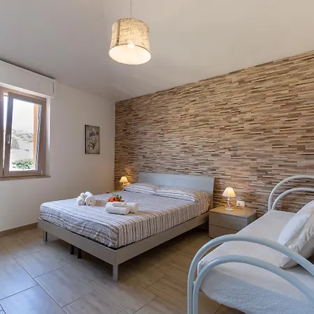 Ampio Trivano Con Wifi Apartment *
